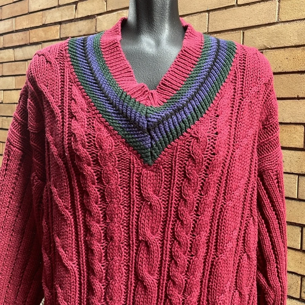Vintage Bugle Boy v neck burgundy chunky cable knit sweater Size Extra Large